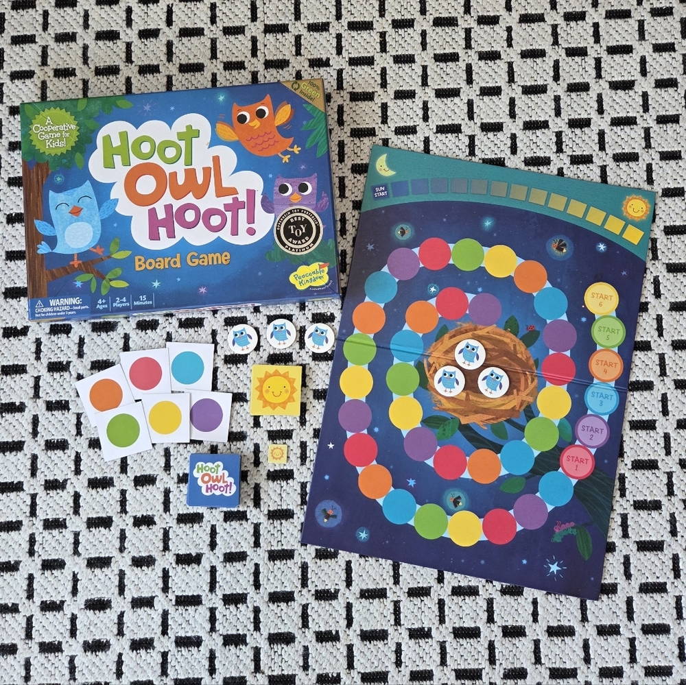 Hoot Owl Hoot Peaceable Kingdom Cooperative Board Game. Ages 4+ - Picture 4 of 5